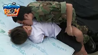 স্যাসি ইন্টার্ন একজন ...