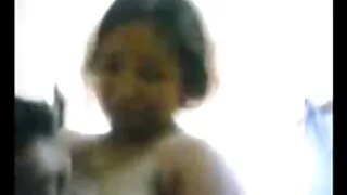 উত্তেজক স্বর্ণকেশী শ ...