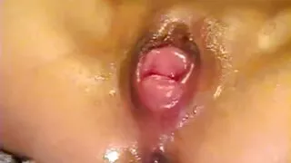 আক্রোশজনকভাবে হট বেব ...