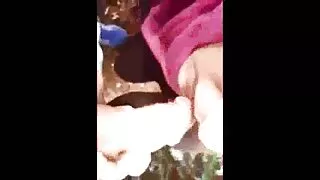 স্কিনি ব্লন্ডি সিন্ড ...