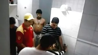 আকর্ষণীয় অপেশাদার ম ...